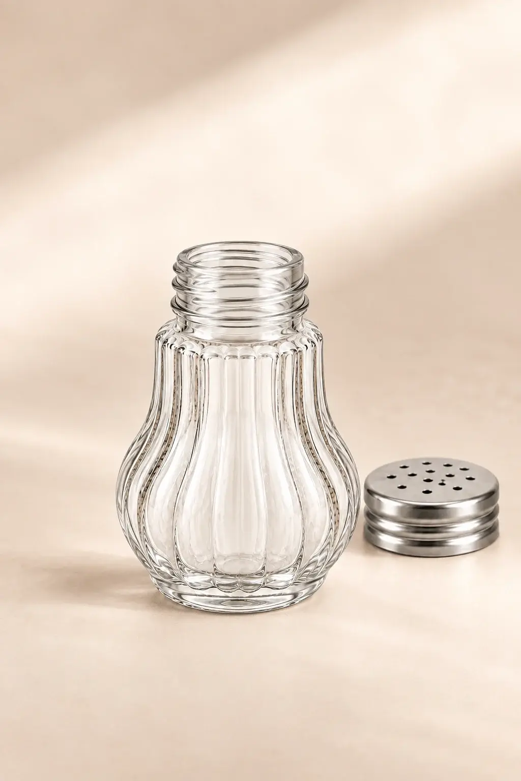 50 mL 볼형 세로 골 유리병 세부 이미지
